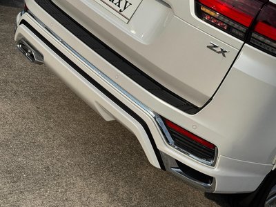 2025 Toyota LAND CRUISER 300 — миниатюра 13