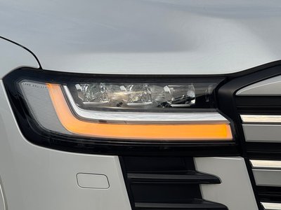 2025 Toyota LAND CRUISER 300 — миниатюра 23