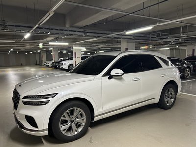 صورة 1 لـ 2025 Genesis GV70