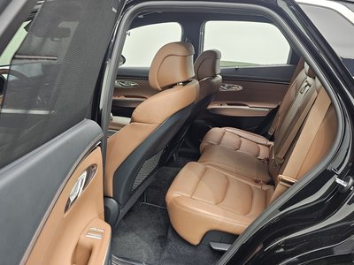 2023 Genesis GV70 — миниатюра 18