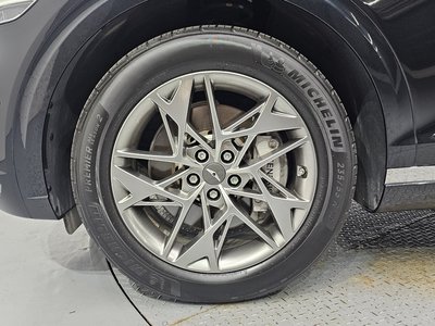 صورة 6 لـ 2023 Genesis GV70
