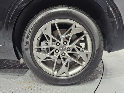صورة 8 لـ 2023 Genesis GV70