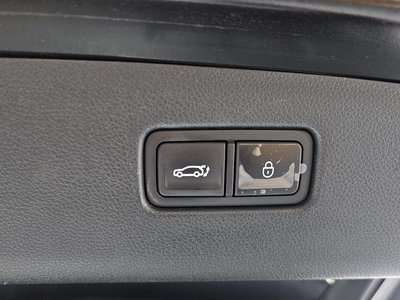 2023 Genesis GV70 — миниатюра 27