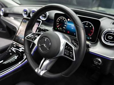 2023 Mercedes-BENZ C-CLASS thumbnail 32