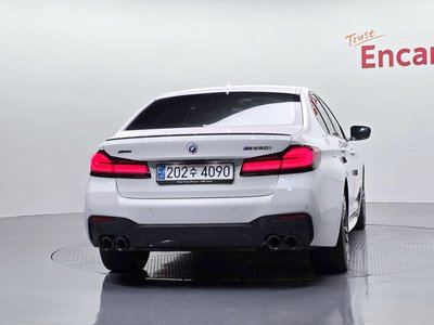 BMW 5 SERIES - 4