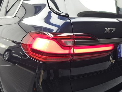 BMW X7 - 10
