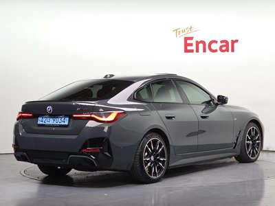BMW I4 - 4