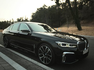 BMW 7 SERIES - 1