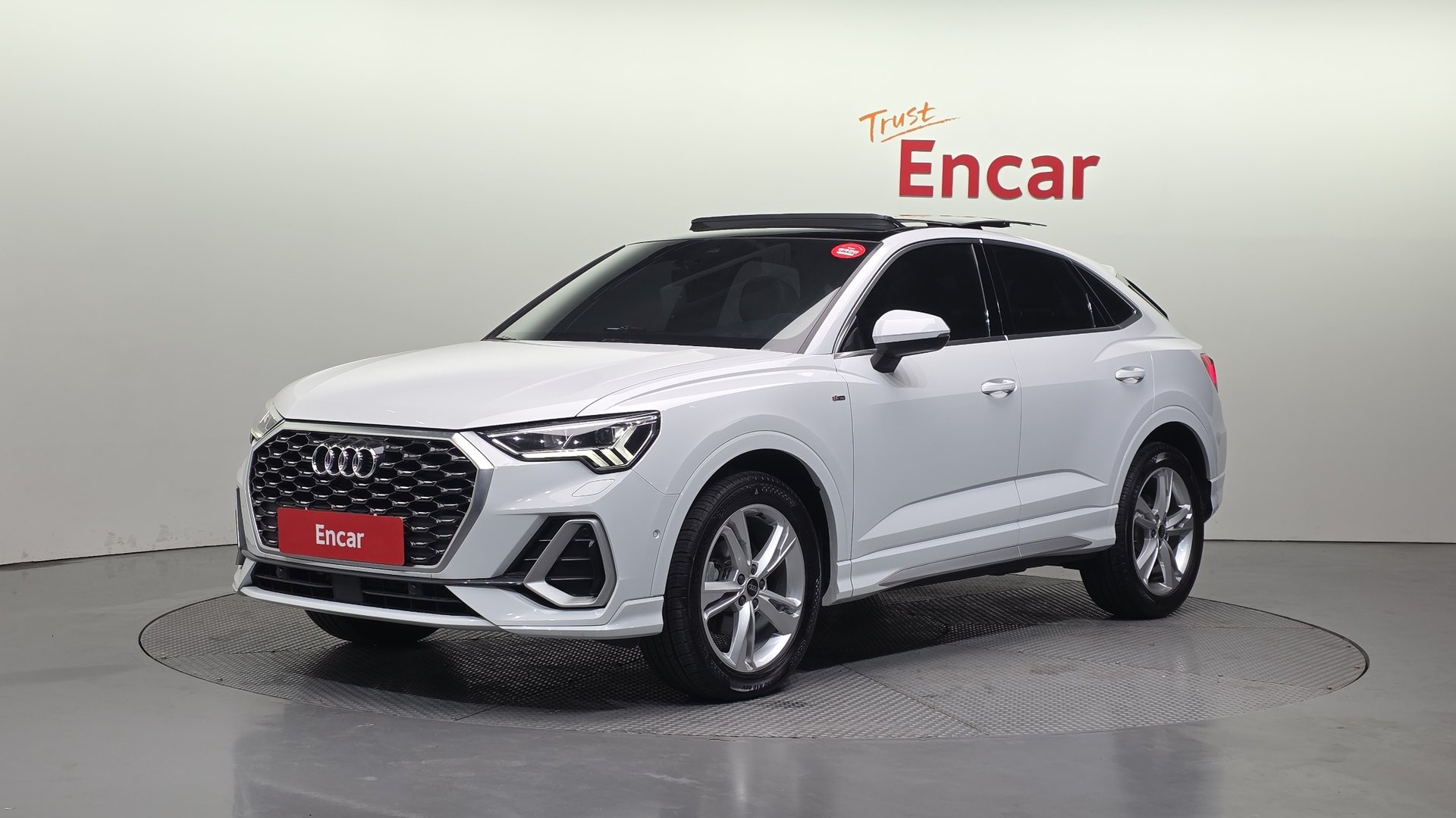AUDI Q3 - View 1