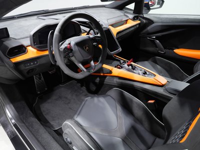 2024 Lamborghini REVUELTO thumbnail 46