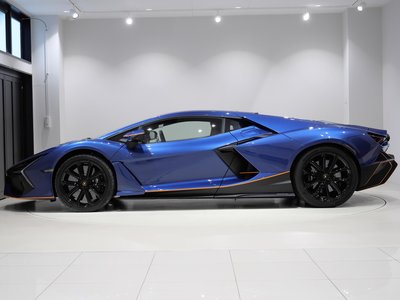 2024 Lamborghini REVUELTO thumbnail 20