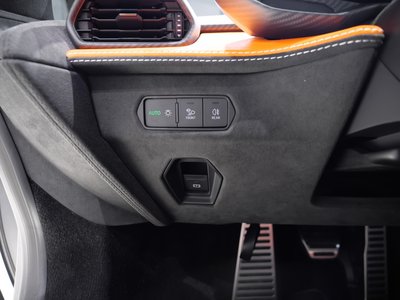 2024 Lamborghini REVUELTO thumbnail 44