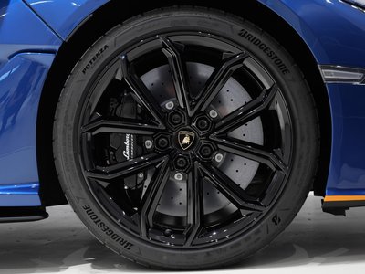 2024 Lamborghini REVUELTO thumbnail 25