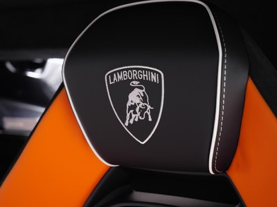 2024 Lamborghini REVUELTO photo 4
