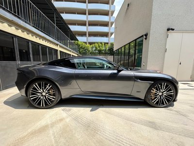 2023 Aston Martin DBS SUPERLEGGERA 照片 4