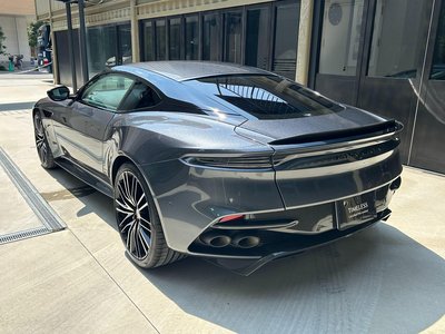 2023 Aston Martin DBS SUPERLEGGERA 照片 7