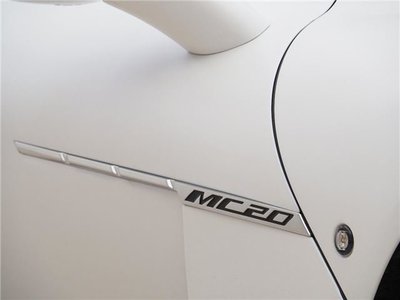MASERATI MC20 - 8