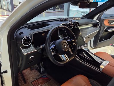 MERCEDES-BENZ GLC - 9