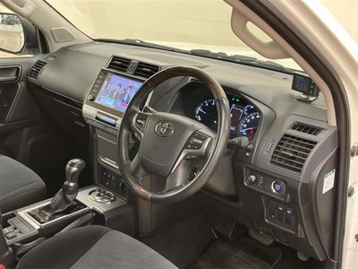 TOYOTA LAND CRUISER PRADO - 9