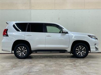 TOYOTA LAND CRUISER PRADO - 7