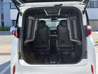 صورة مصغرة 32 لـ 2025 Toyota ALPHARD
