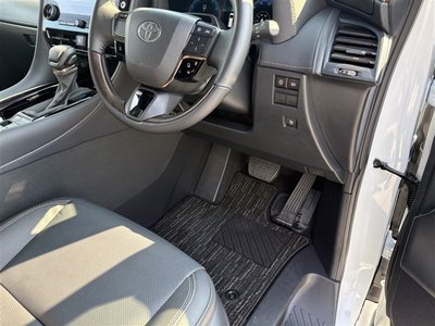 2025 Toyota ALPHARD photo 10