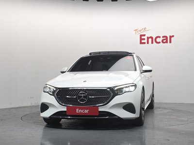 2025 Mercedes-BENZ E-CLASS 照片 2