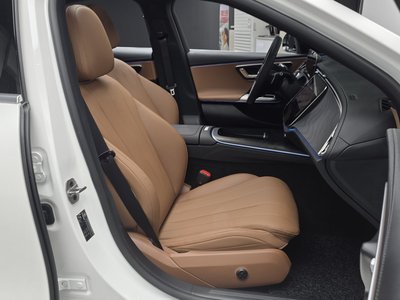 صورة مصغرة 16 لـ 2025 Mercedes-BENZ E-CLASS