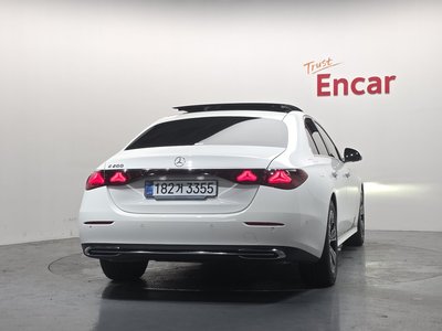 2025 Mercedes-BENZ E-CLASS 照片 3
