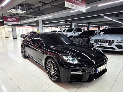 صورة 5 لـ 2024 Porsche PANAMERA