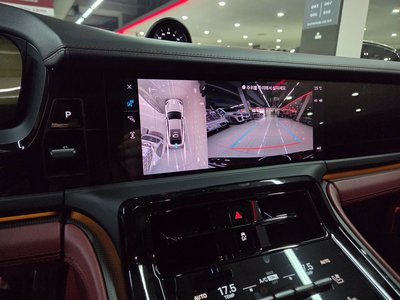 2024 Porsche PANAMERA thumbnail 14