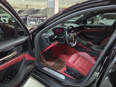 صورة 4 لـ 2024 Porsche PANAMERA