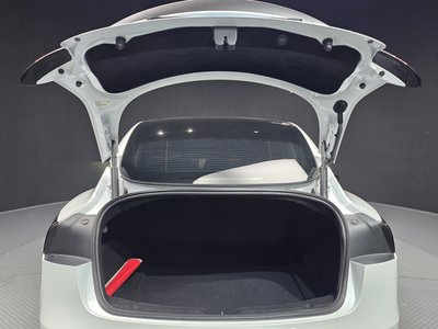 صورة مصغرة 26 لـ 2024 Tesla MODEL 3