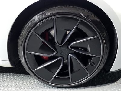 صورة 8 لـ 2024 Tesla MODEL 3