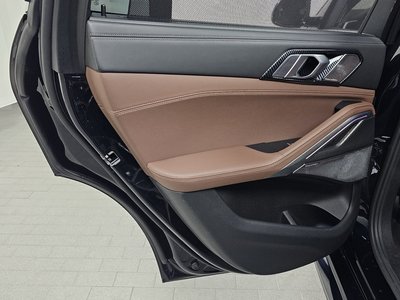 2021 BMW X6 — миниатюра 15