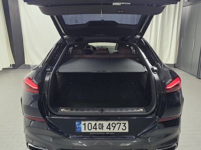 2021 BMW X6 — миниатюра 22