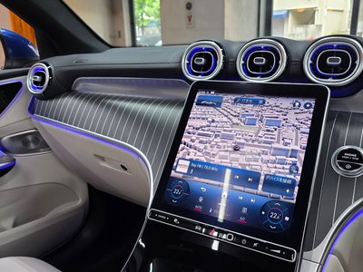 صورة 5 لـ 2023 Mercedes-BENZ GLC