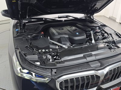 2024 BMW 5 SERIES photo 7