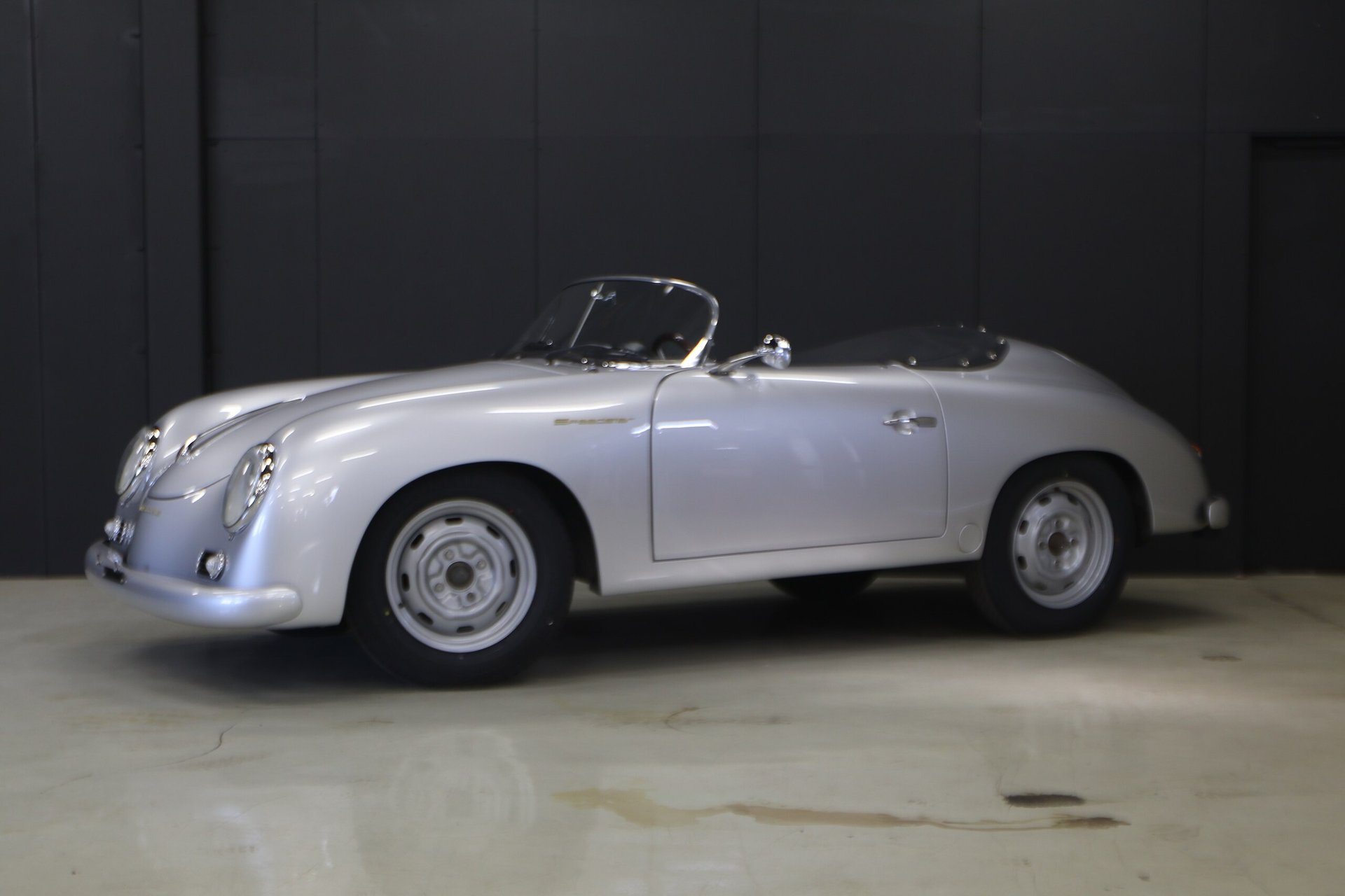 PORSCHE 356 - View 1