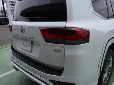 TOYOTA LAND CRUISER - 10