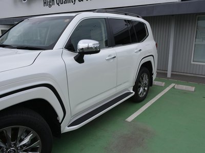 TOYOTA LAND CRUISER - 7