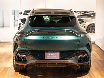 ASTON MARTIN DBX - 6