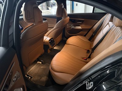 MERCEDES-BENZ E-CLASS - 7