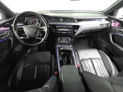 AUDI E-TRON - 5