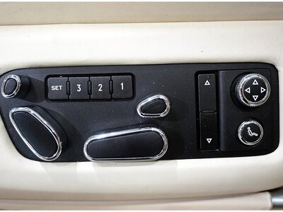 BENTLEY FLYING SPUR 2013 thumbnail 21