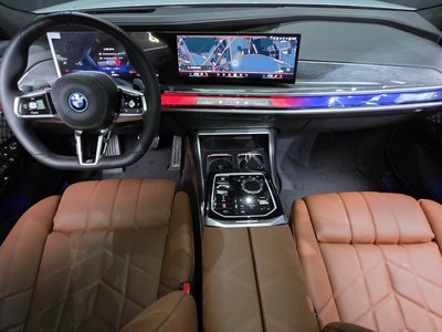 BMW 7 SERIES - 5