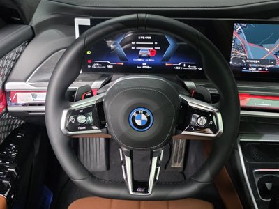 2025 BMW 7 SERIES — миниатюра 13