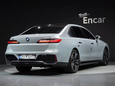 BMW 7 SERIES - 4