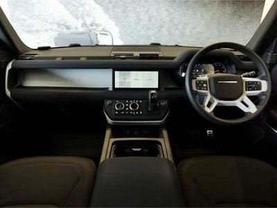 LAND ROVER DEFENDER - 10