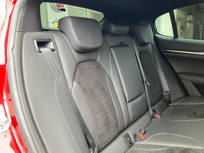 صورة مصغرة 33 لـ 2019 ALFA Romeo STELVIO